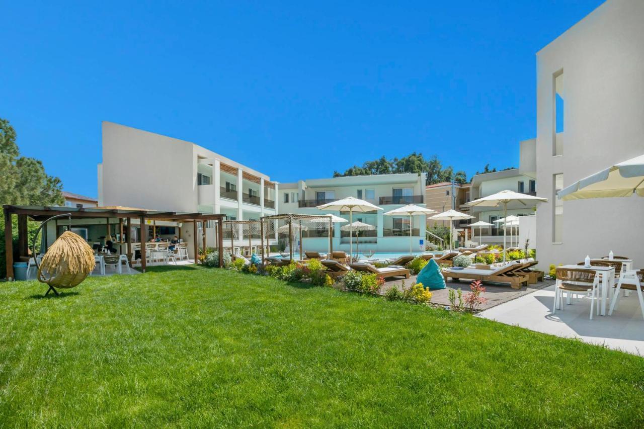 Mirablue Luxury Residences (Adults Only) Pefkochori Exterior photo